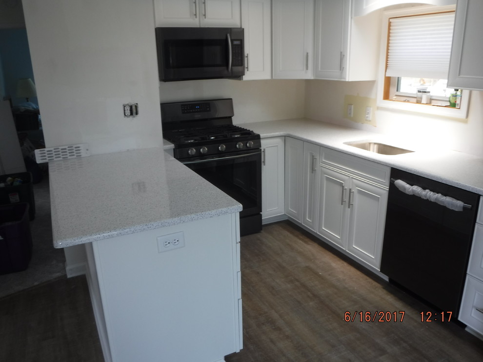 Kitchen - kitchen idea in Baltimore