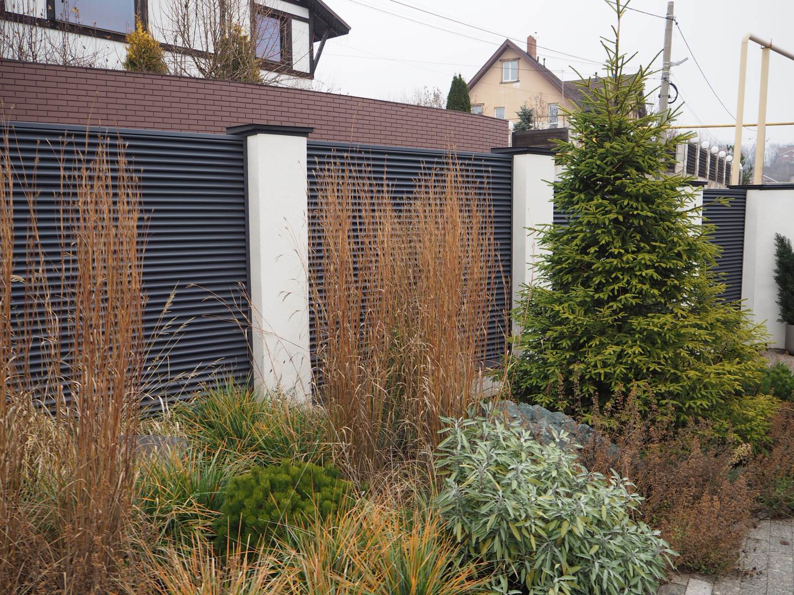 Сад с видом на Волгу