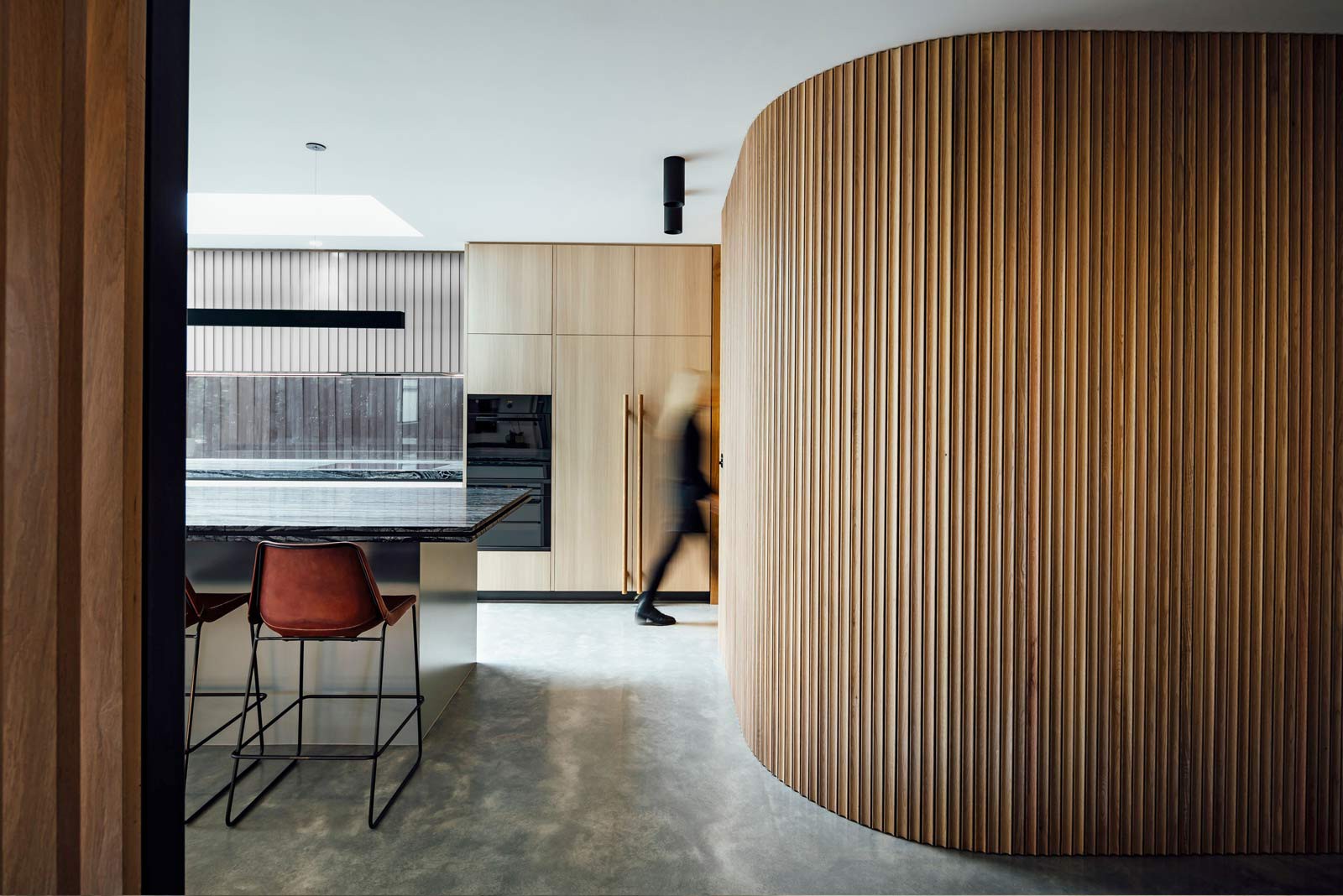 Pleysier Perkins' Surprising Redesign of a Post-War Home | Houzz AU