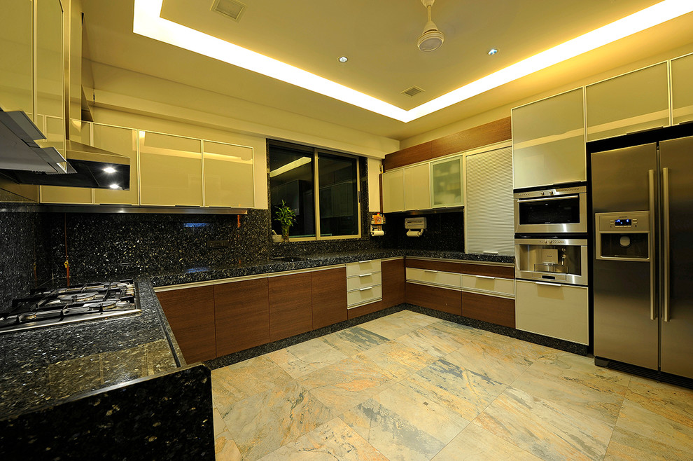 Photo of an Asian kitchen in Mumbai.