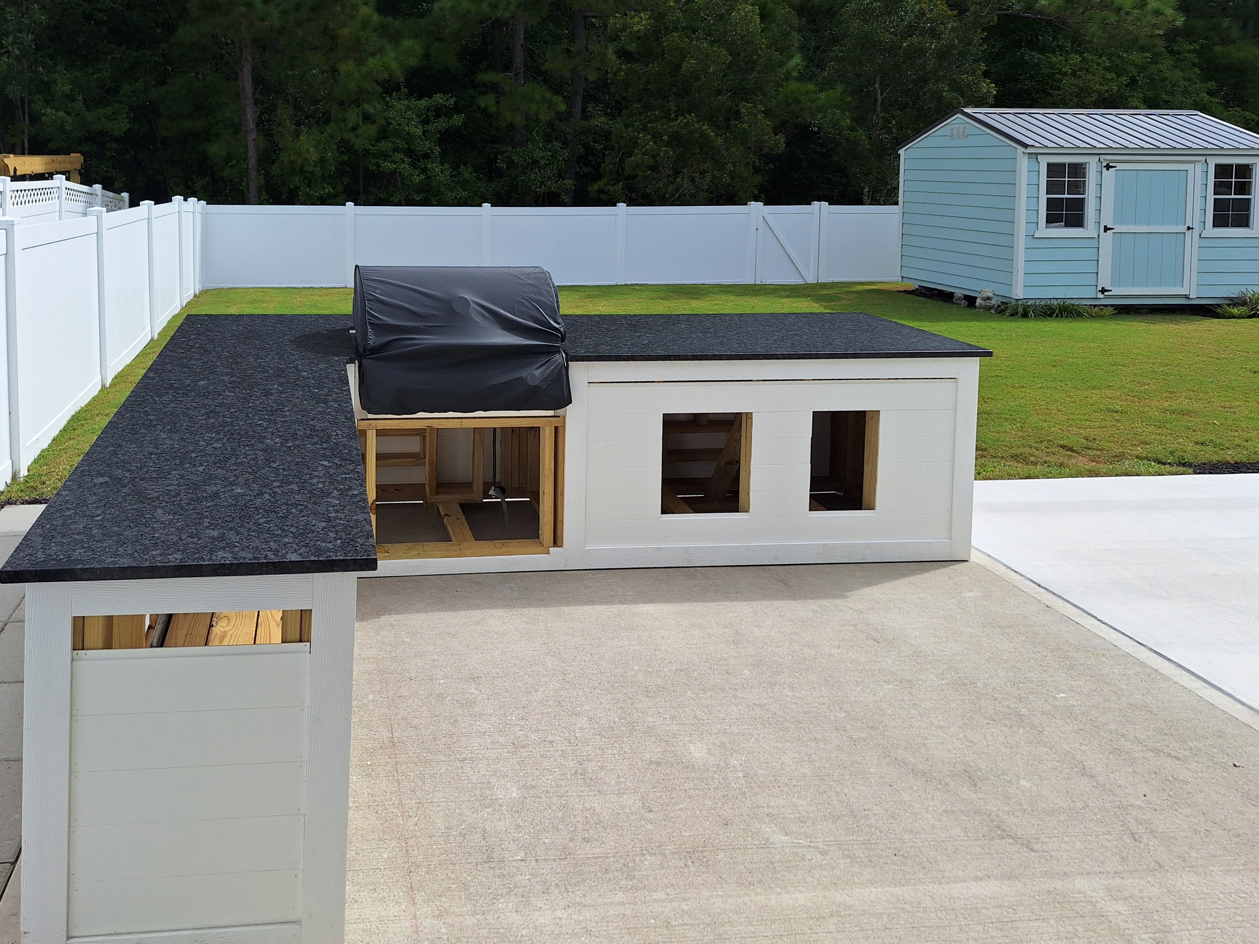 Outdoor Kitchen
