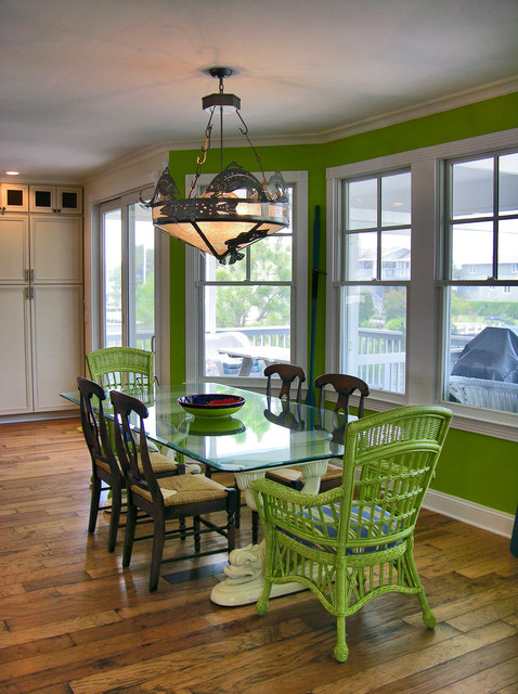 Canal Residence beach-style-dining-room