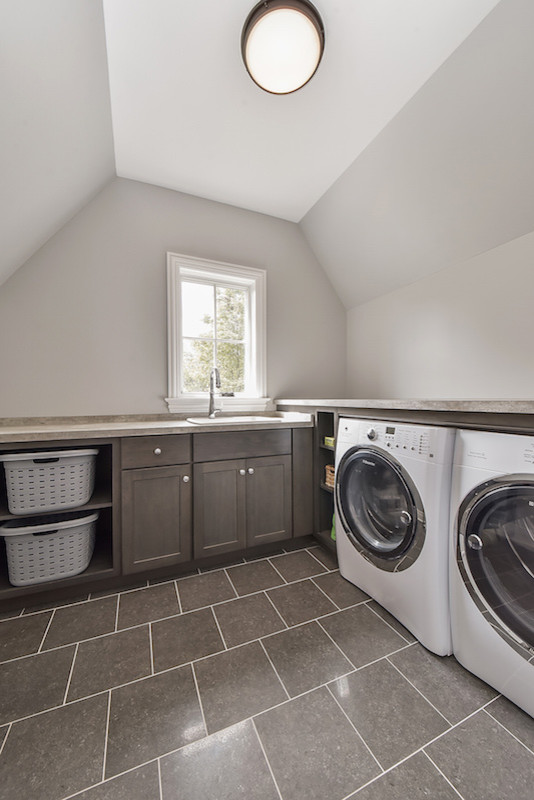Design ideas for a transitional laundry room in Chicago.