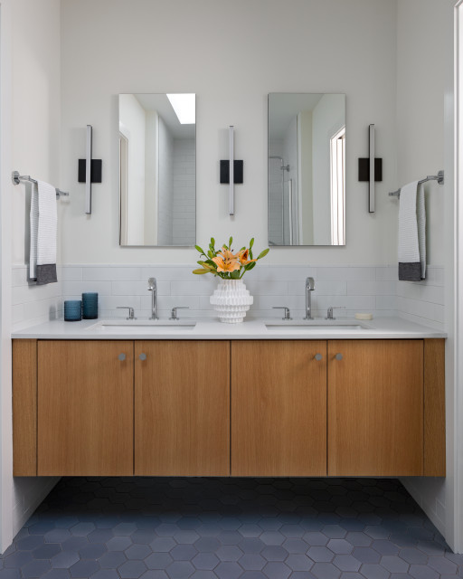 Shore Thing contemporary-bathroom