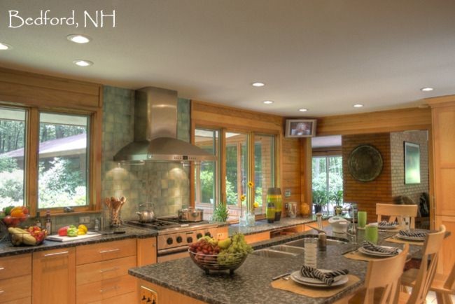 Inspiration for a transitional kitchen remodel in Boston
