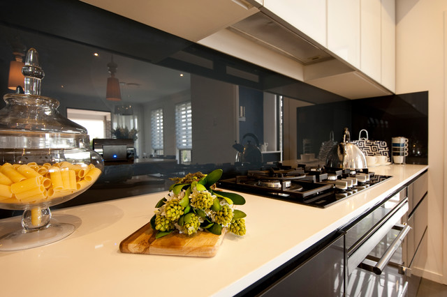 Ashmore: Edmondson Park contemporaneo-cocina
