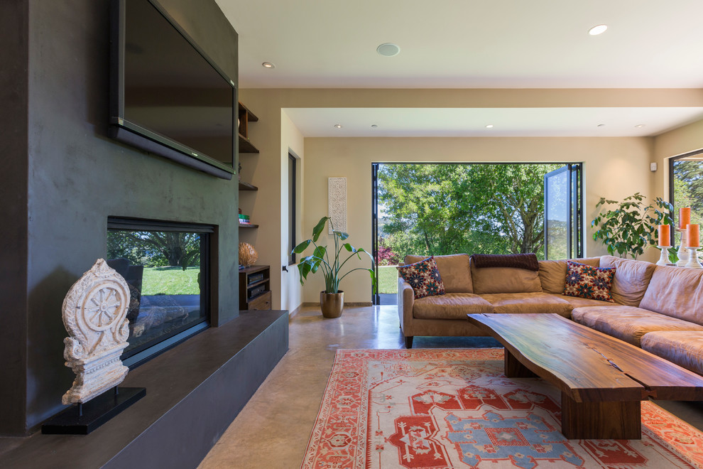 Design ideas for a transitional family room in San Francisco.