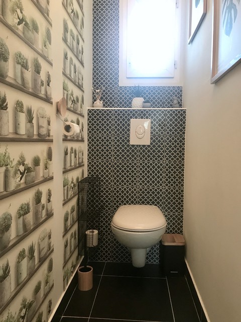 Astuces pour créer du rangement dans un WC