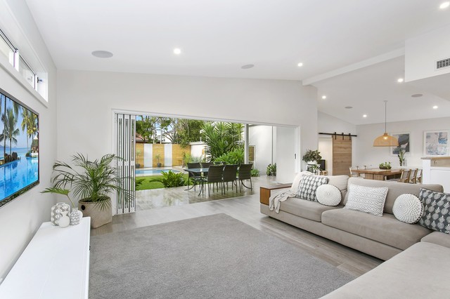 8 Drake contemporary-living-room