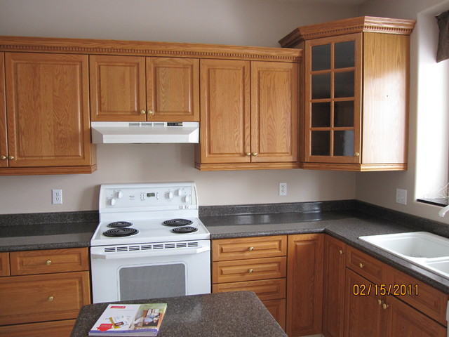 Transitional White Kitchen transitional
