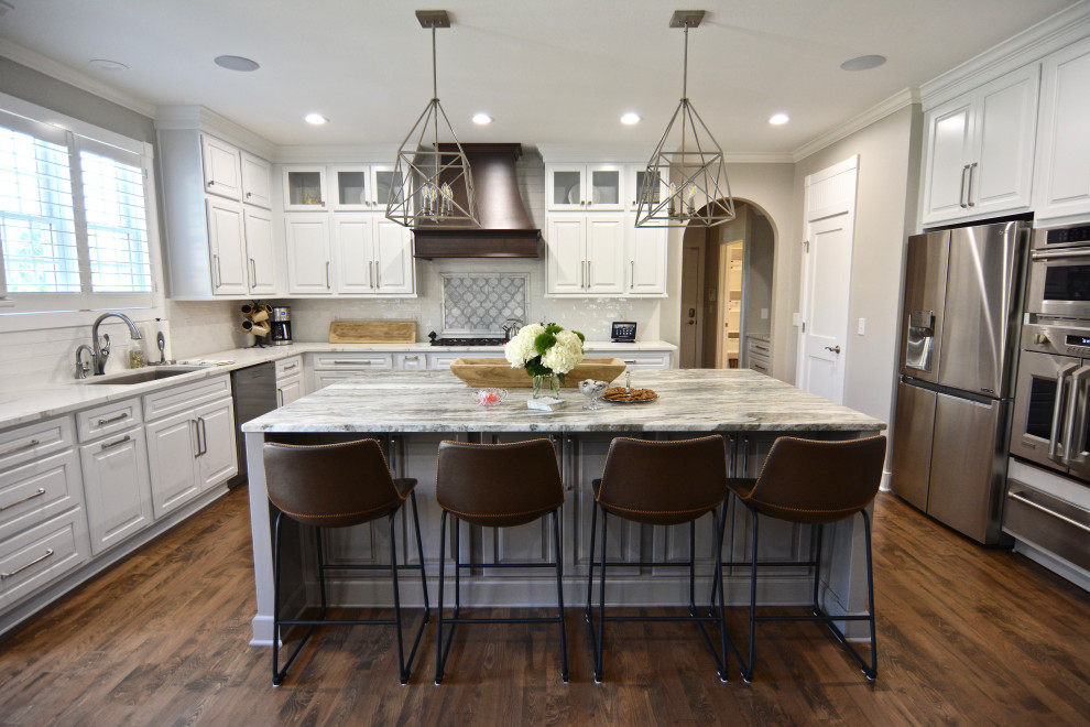 Inspiration for a transitional kitchen remodel in Indianapolis