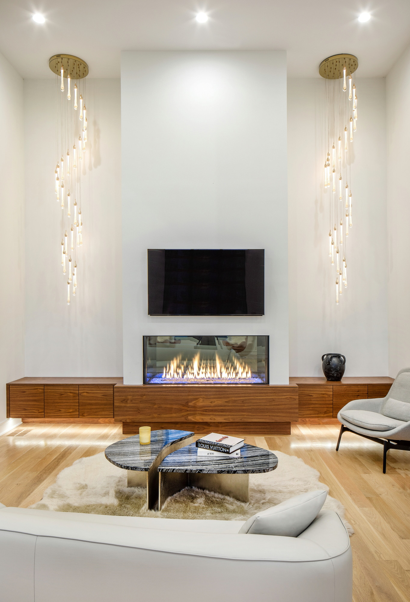 Contemporary Linden Estates