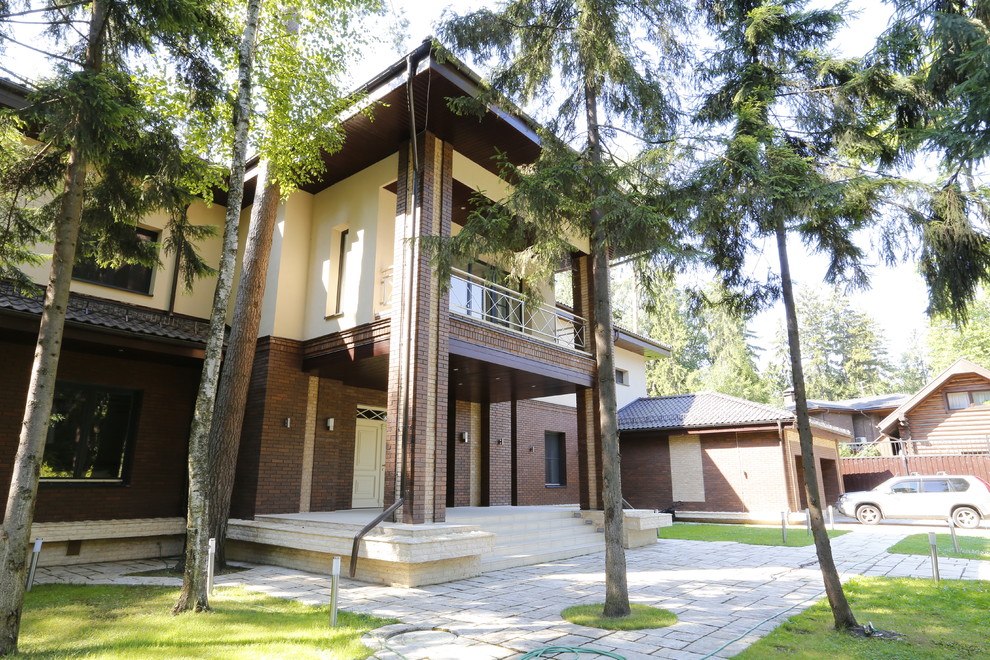 Современность и традиции