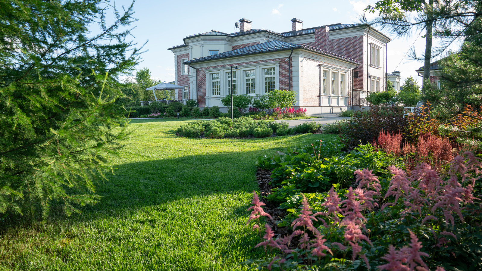 Английская неоклассика в КП Парквилл. 2019 г.