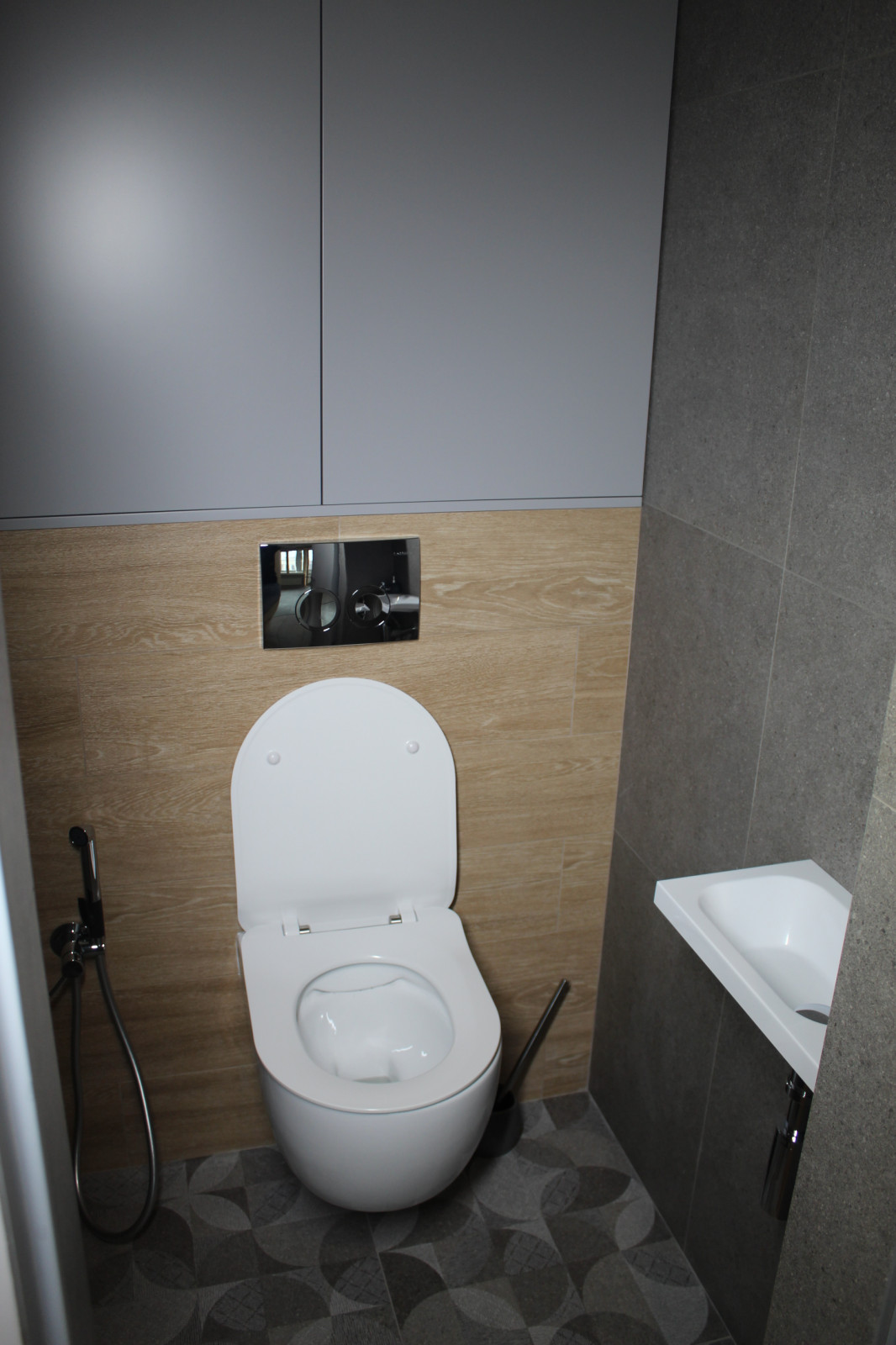 Четырехкомнатная в центре под ключ по дизайн-проекту