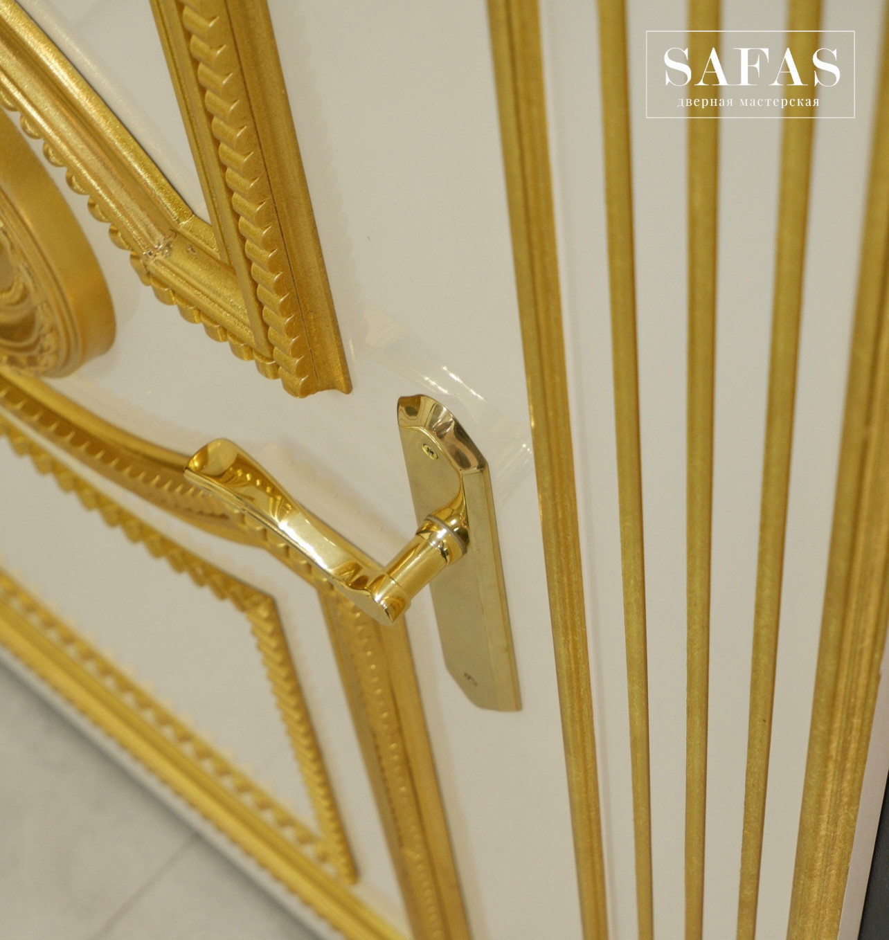 Двери премиум с поталью