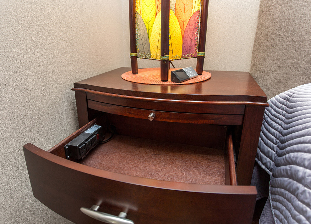Home design - transitional home design idea