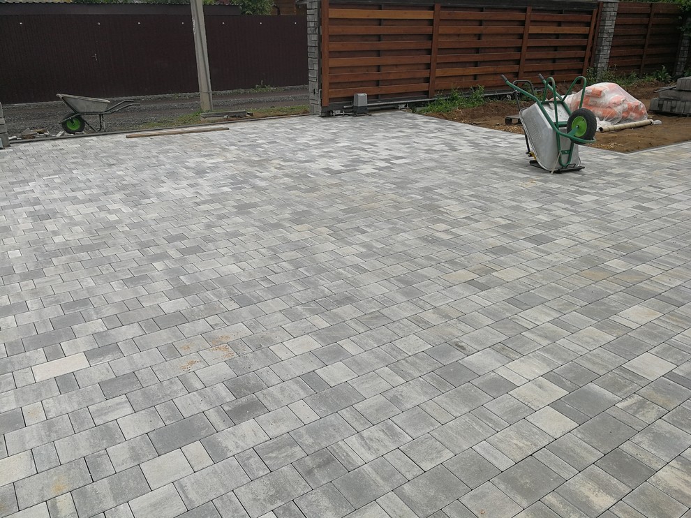 Укладка тротуарной плитки "старый город"