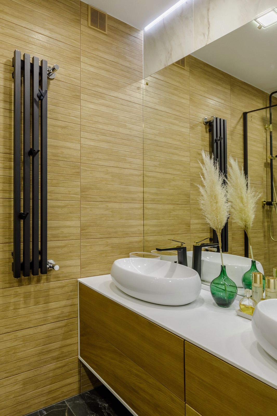 "Саяны"  Квартира в эко стиле