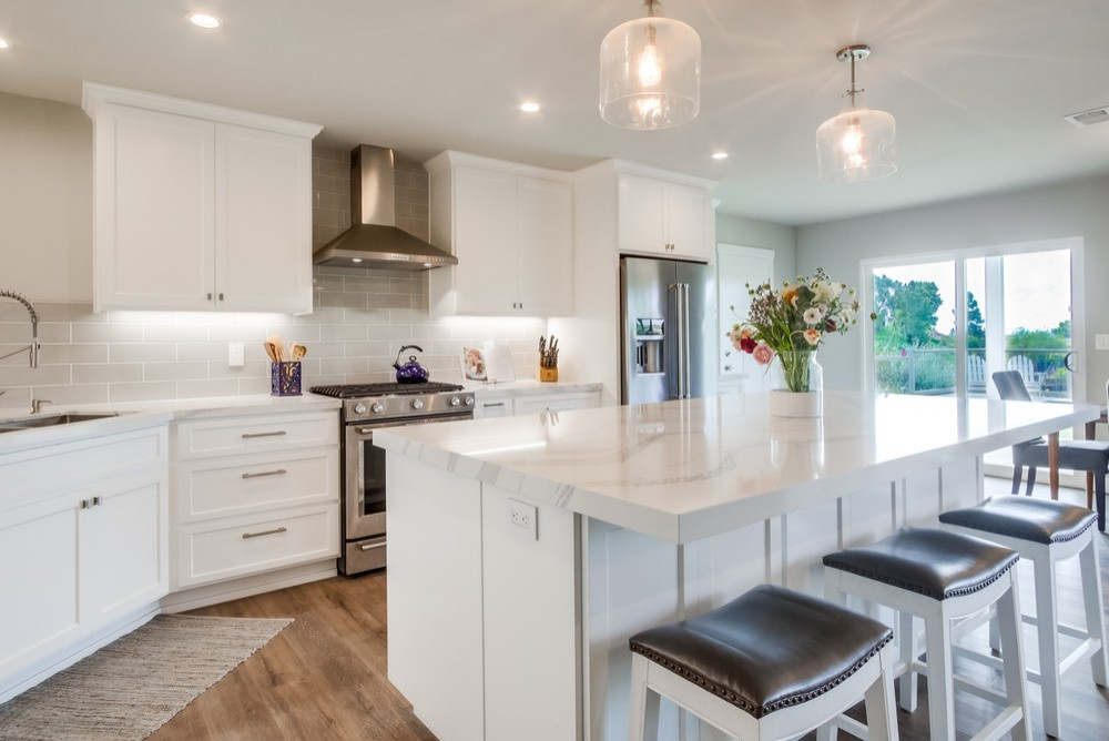 Bay Park_Kitchen, Fireplace & Guest Bath