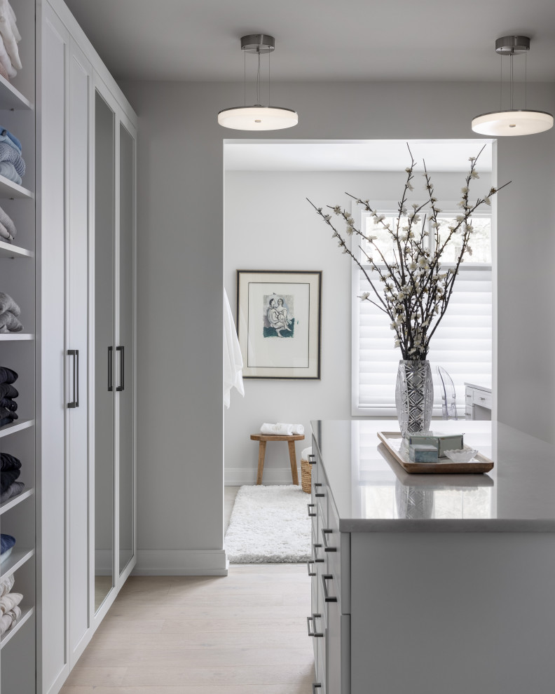 Primary Bedroom - Closet