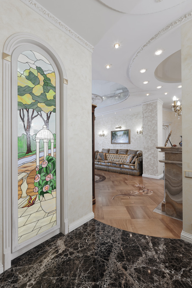 Трехкомнатная квартира на Севастопольском проспекте