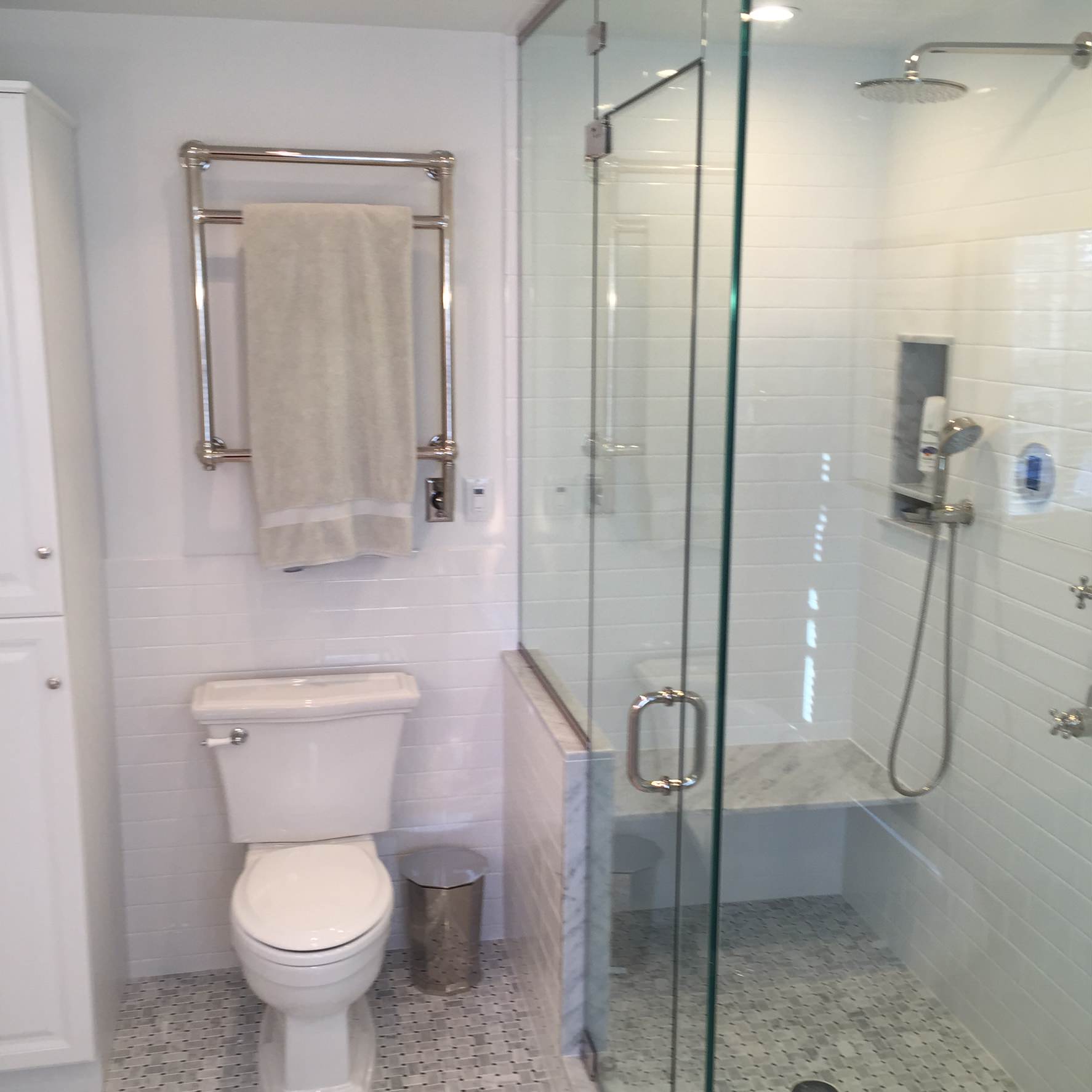 Mrs.Muhr master bathroom