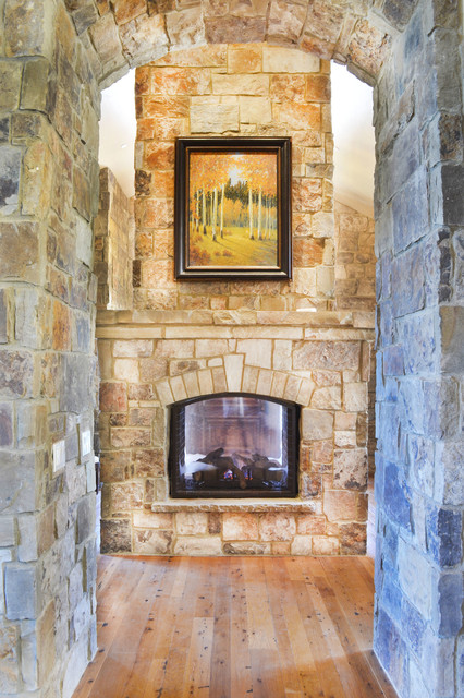 Custom Home rustic-entry