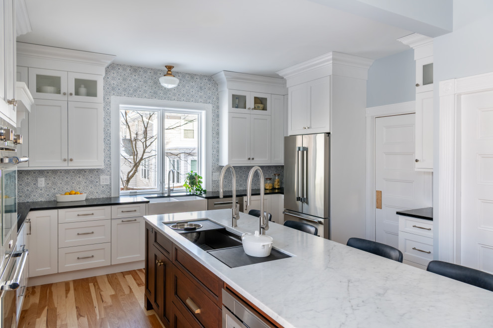 Kitchen - kitchen idea in Boston