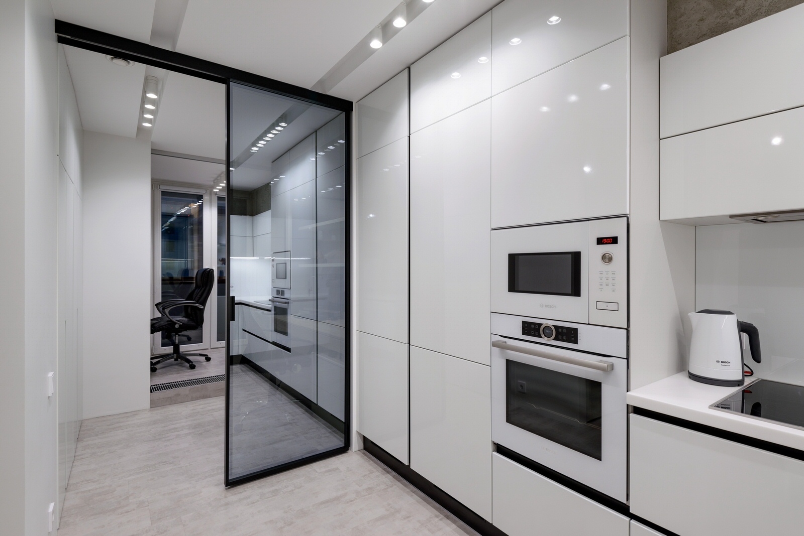 Минимум по максимуму