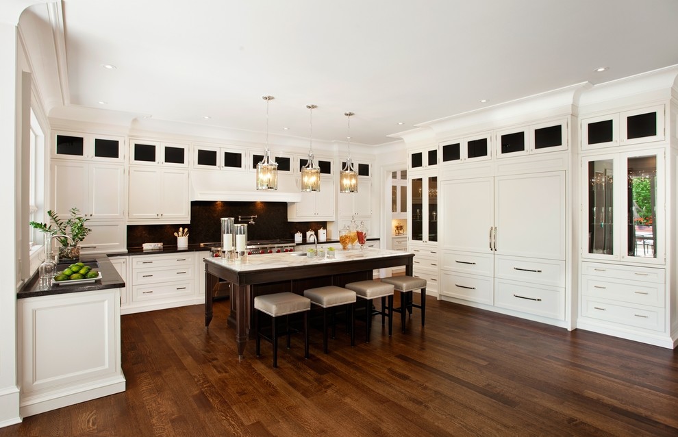 Inspiration for a transitional kitchen remodel in Toronto