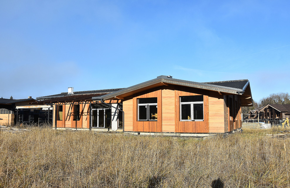 Одноэтажный жилой дом 250 м2