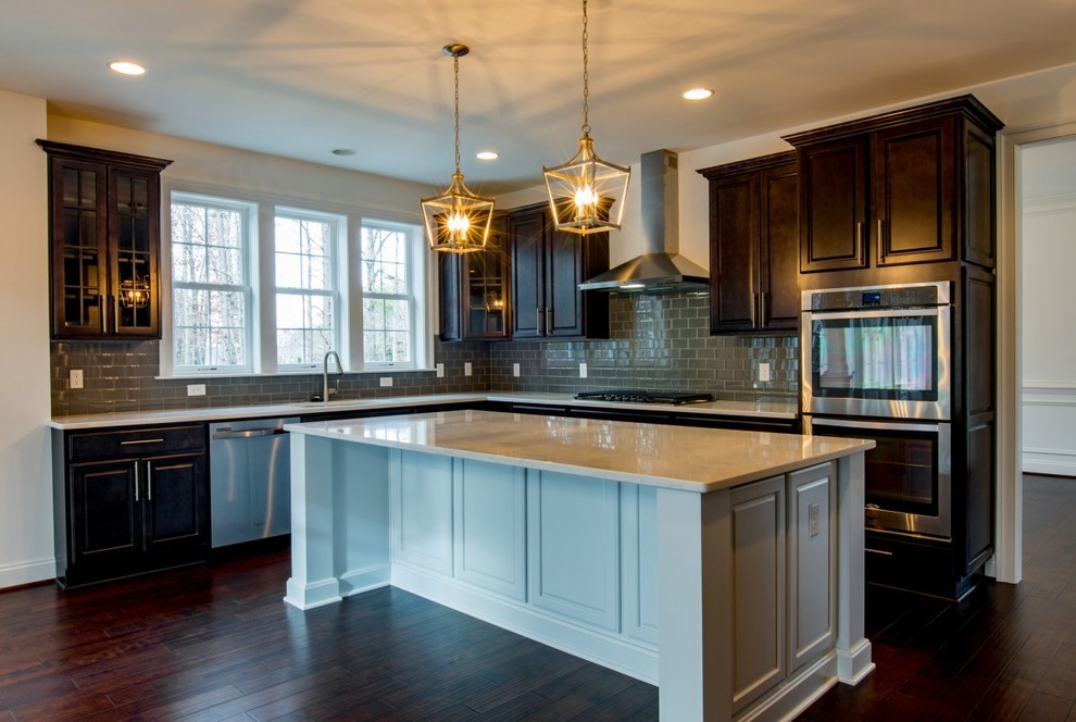 Kitchen - transitional kitchen idea in Baltimore