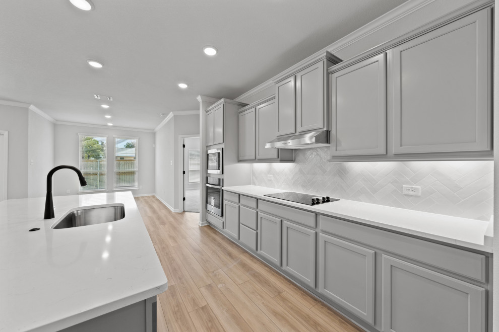 Inspiration for a transitional kitchen remodel in Austin