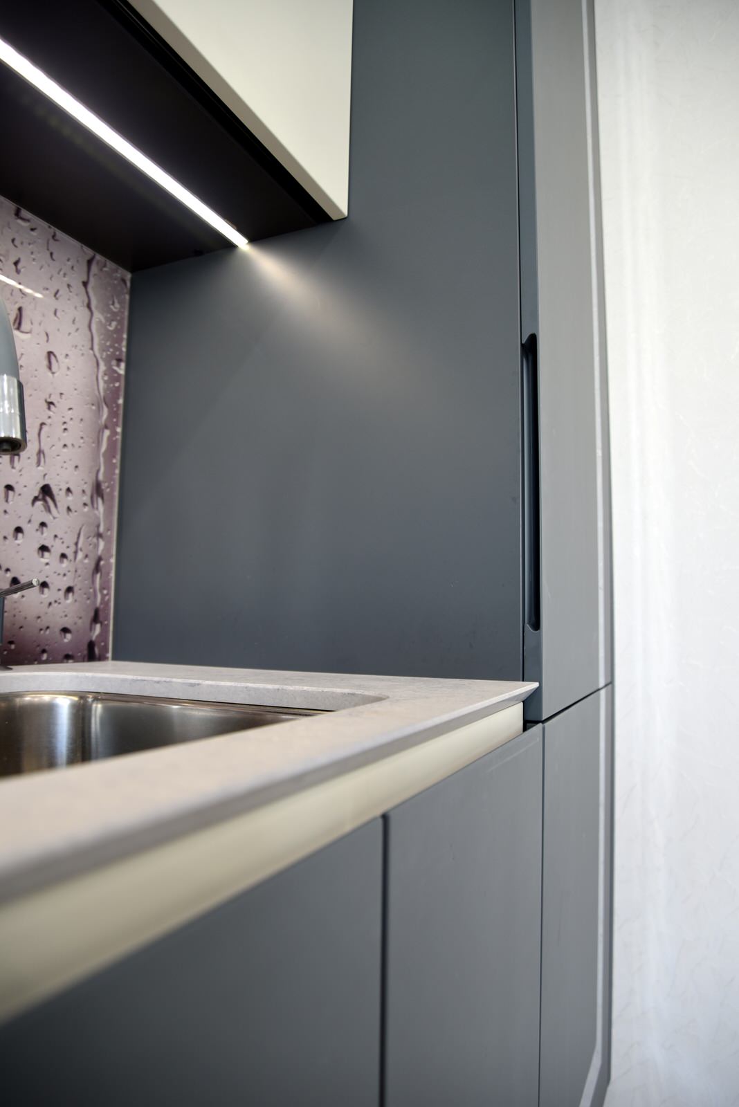 Кухня "PROFILO metallo".