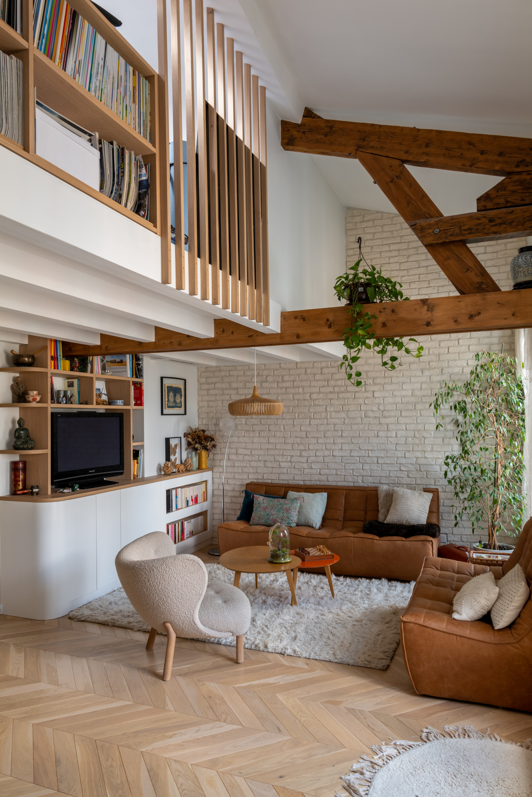 20 Braune Moderne Wohnzimmer Ideen & Bilder   Dezember 20   Houzz DE