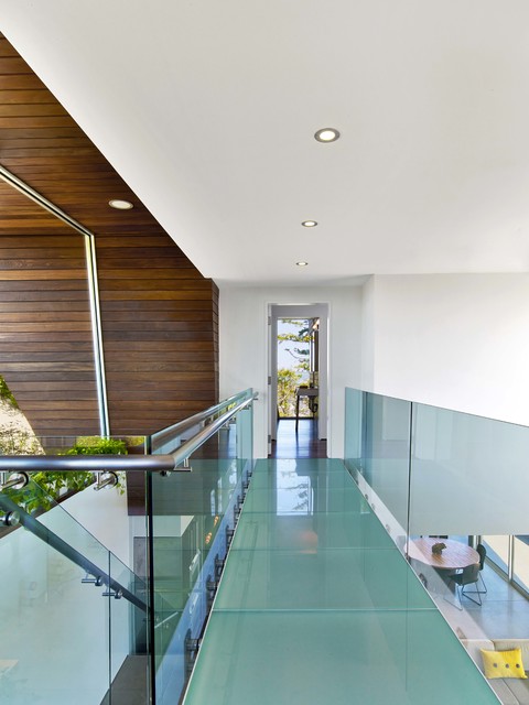 Cape Cod contemporary-hall