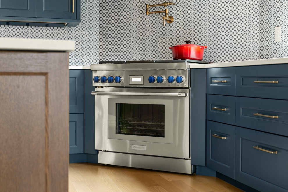 Inspiration for a transitional kitchen remodel in Seattle