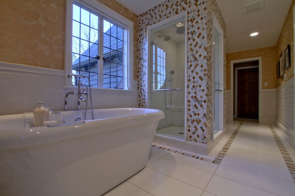 This is an example of a traditional bathroom in Indianapolis.