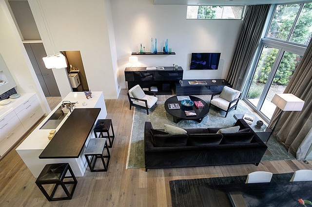 618 contemporary-family-room