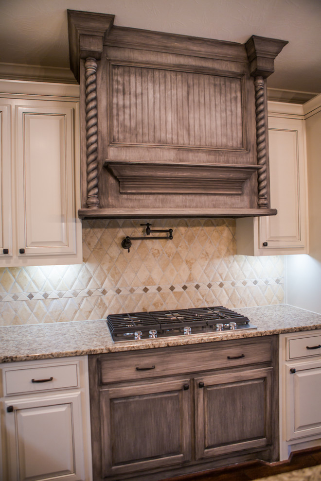 Example of a mountain style kitchen design in Houston
