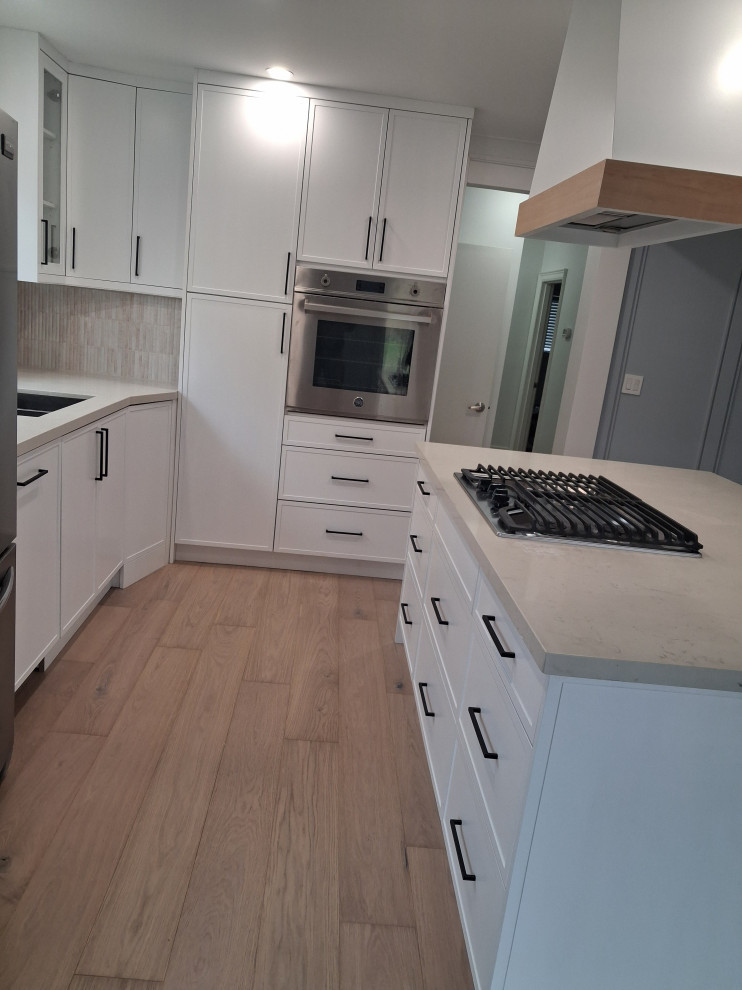 Kitchen - kitchen idea in Toronto
