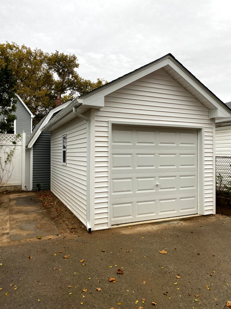 Rebuilding a detached garage in Forest Hills