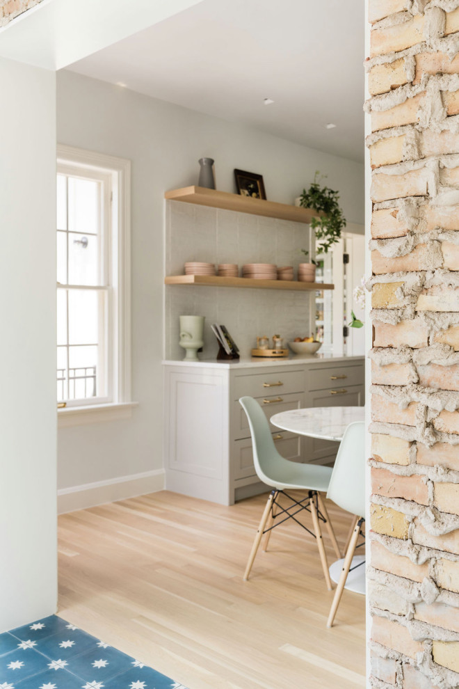 Inspiration for a transitional home design remodel in Austin