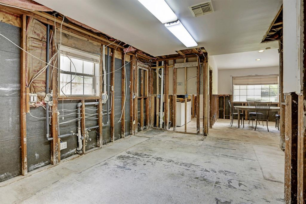 Manhattan Post-Harvey Home Renovation