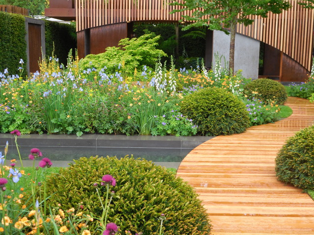 13 Gorgeous Ideas For Garden Paths, Sloping Garden Path Ideas Uk