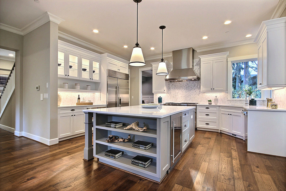 Transitional kitchen photo in Seattle