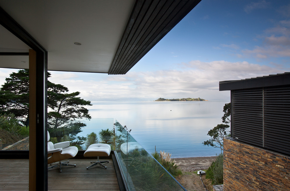 Photo of a modern verandah in Auckland.