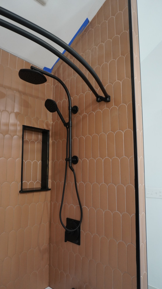 Kids/Guest Bathroom