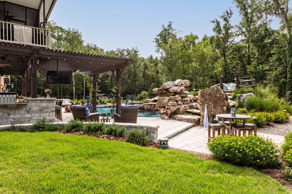Inspiration for a rustic patio remodel in Jacksonville